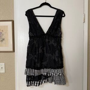 Bebe gingham plaid floral dress